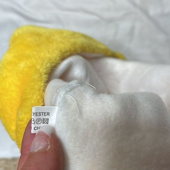 Pokémon Pikachu Plush Fleece Beanie Kids Hat. - Picture 6 of 6